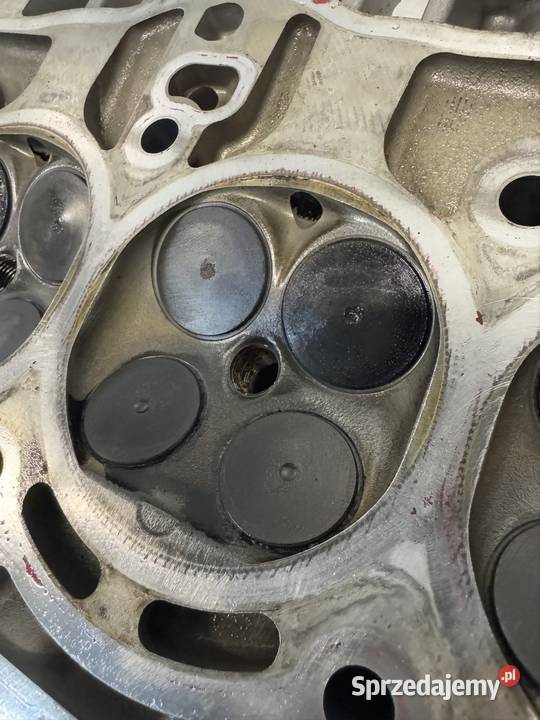 Głowica 14 TFSI VWskodaSeatAudi 04E103404AE Jasienica