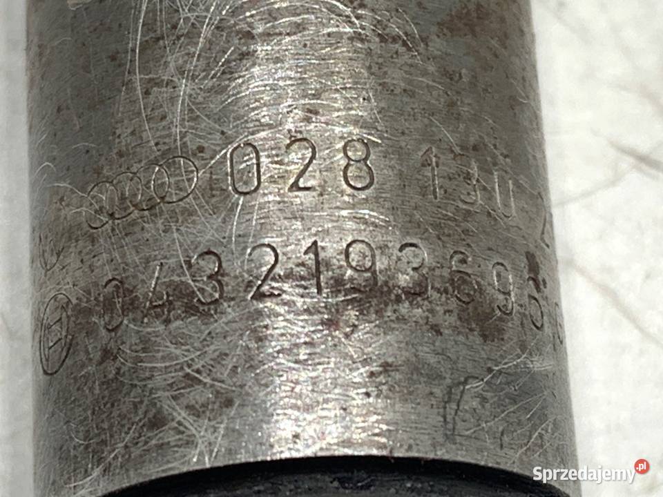 WTRYSKIWACZ VW GOLF IV 028130202P 19 90 9906