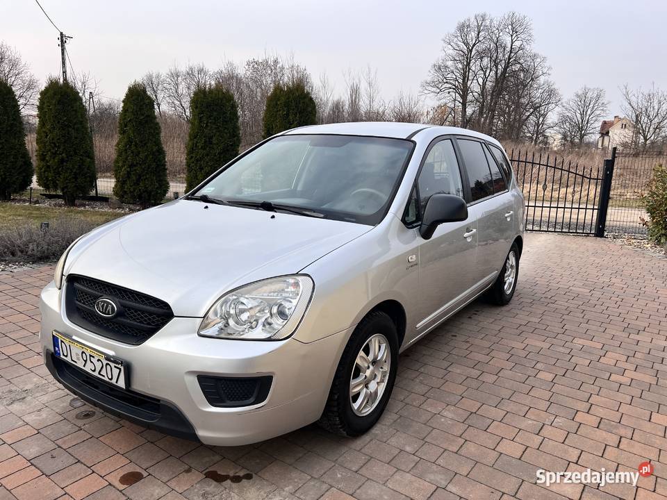 Kia Carens 16 benz gaz 2010 hak Carens Legnica sprzedam