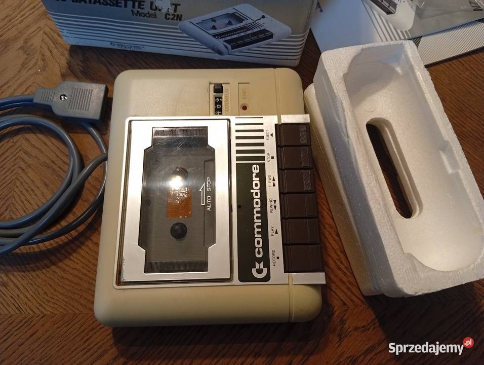 Magnetofon Commodore Nysa