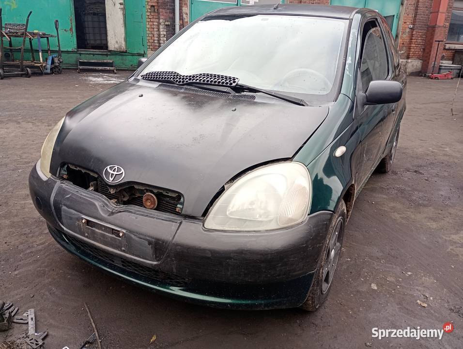 Toyota Yaris I 10b lampa przednia części