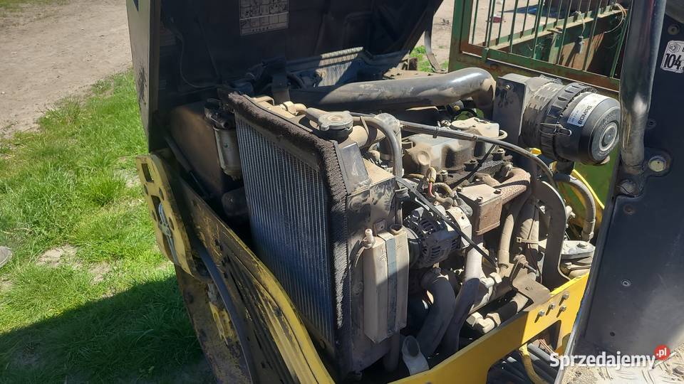 walec drogowy mały BOMAG BW100AD4 do walcowania