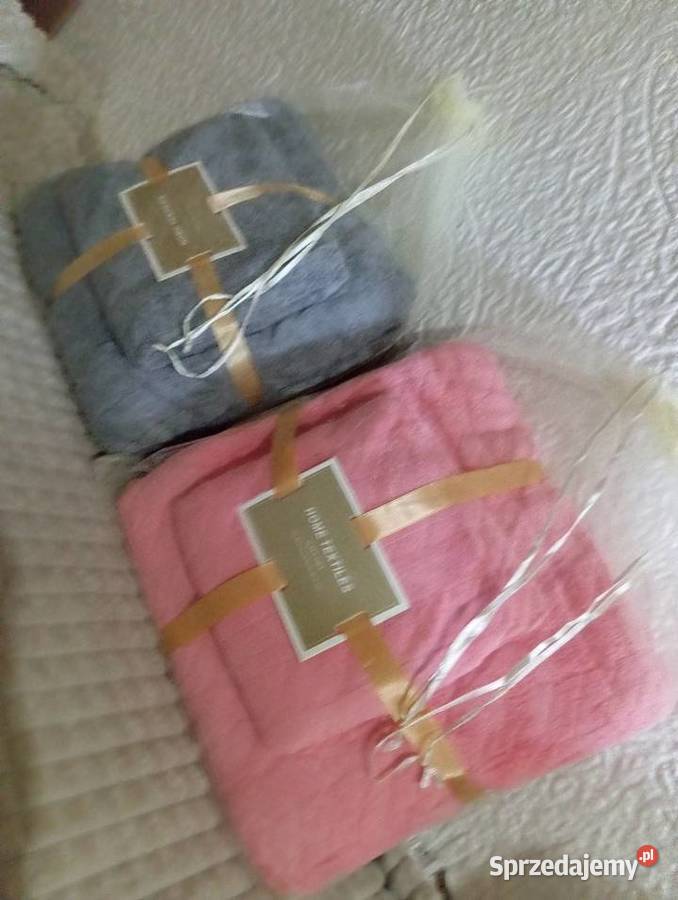 Dwa komplety 4 milutkich ręczników z mikrofibry Łódź