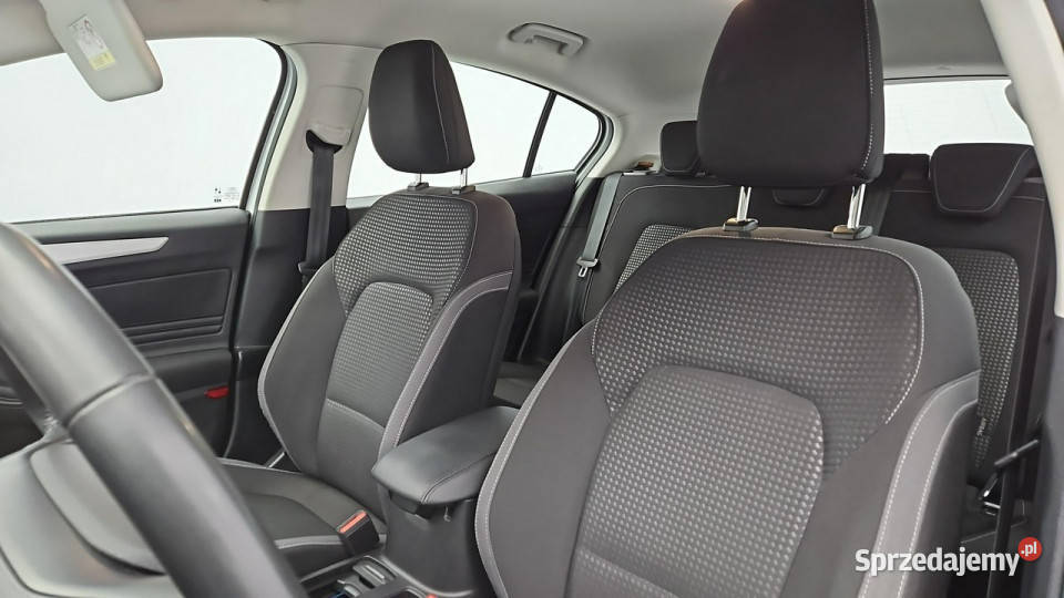 Ford Focus 15 EcoBlue SCR Connected Z Polskiego światła do jazdy dziennej Warszawa