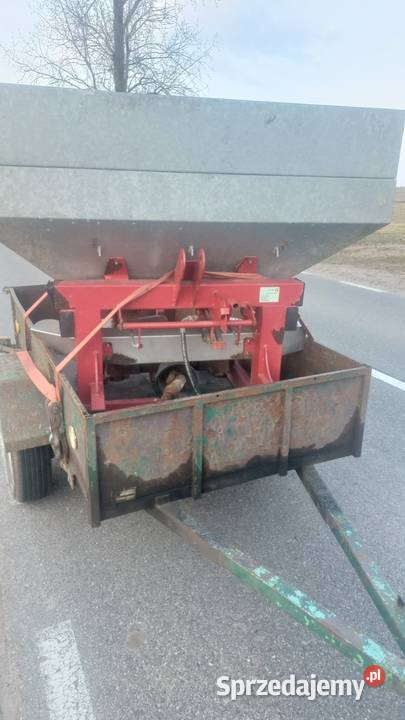 Rozsiewacz nawozów 600 800 l nieuszkodzony Stara Kornica