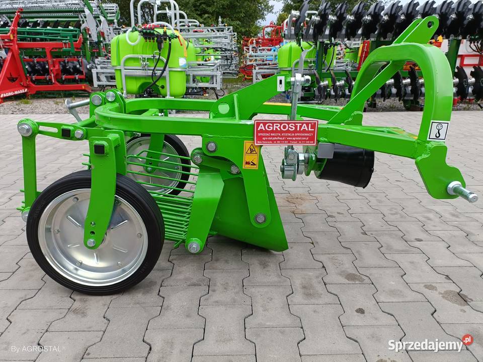 Kopaczka wibracyjna BOMET Ursa wyrzut do tyłu Pozostałe lubelskie Tarnogród