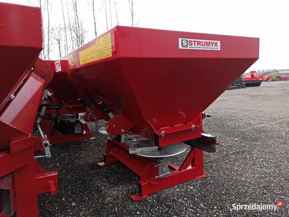 Rozsiewacz do nawozów 600 litrów STRUMYK TYTAN nieuszkodzony
