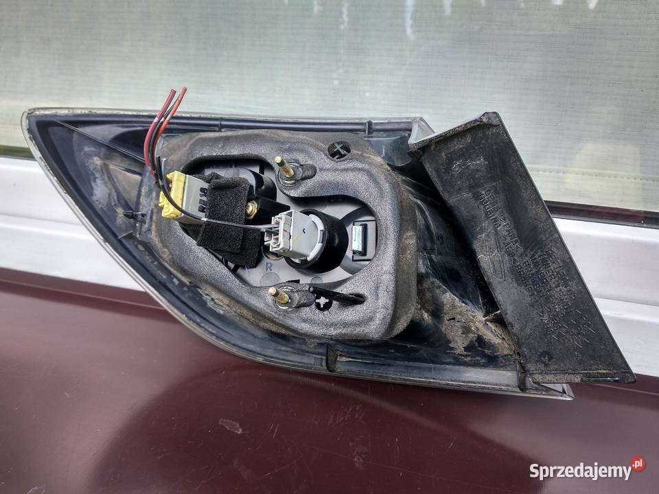 Mazda 3 BK LIFT FL lampa tył tylna prawa w Sieradz