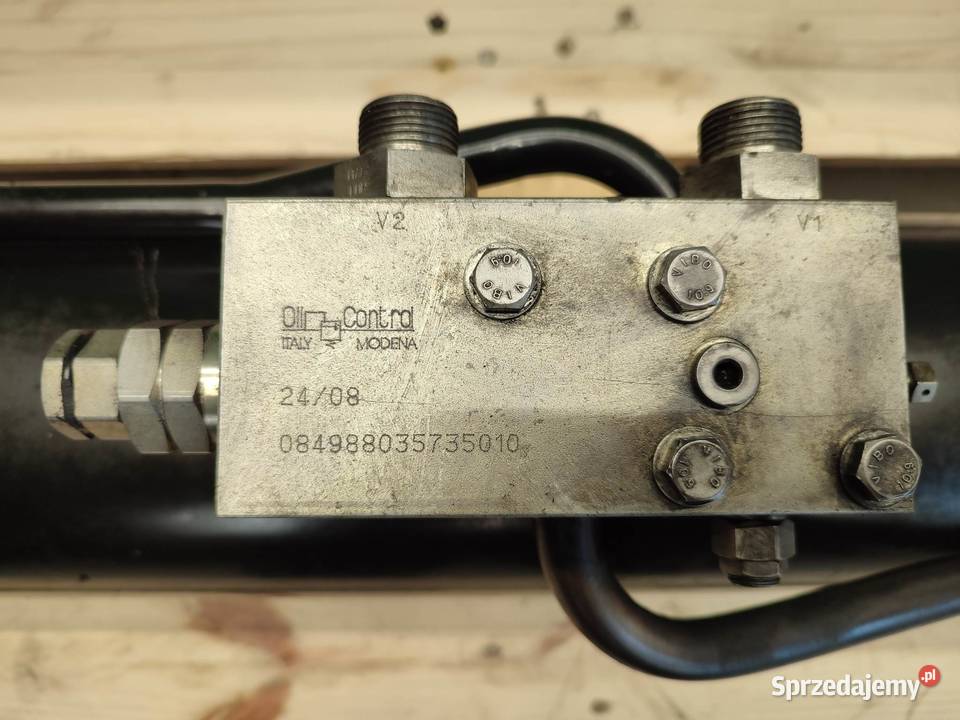 Siłownik główny Holland LM 5060 wielkopolskie Wilkowo sprzedam