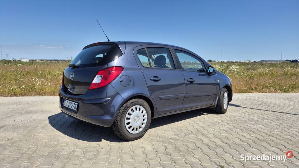 Opel Corsa D 14 16V Cosmo 2009 LPG Samochody osobowe Lusówko sprzedam