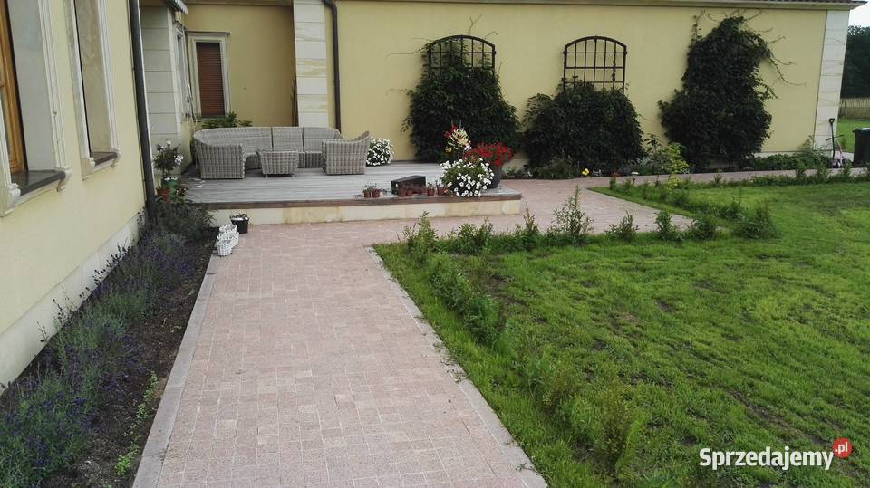 Czerwona kostka Brukowa Granitowa cięta Marki sprzedam