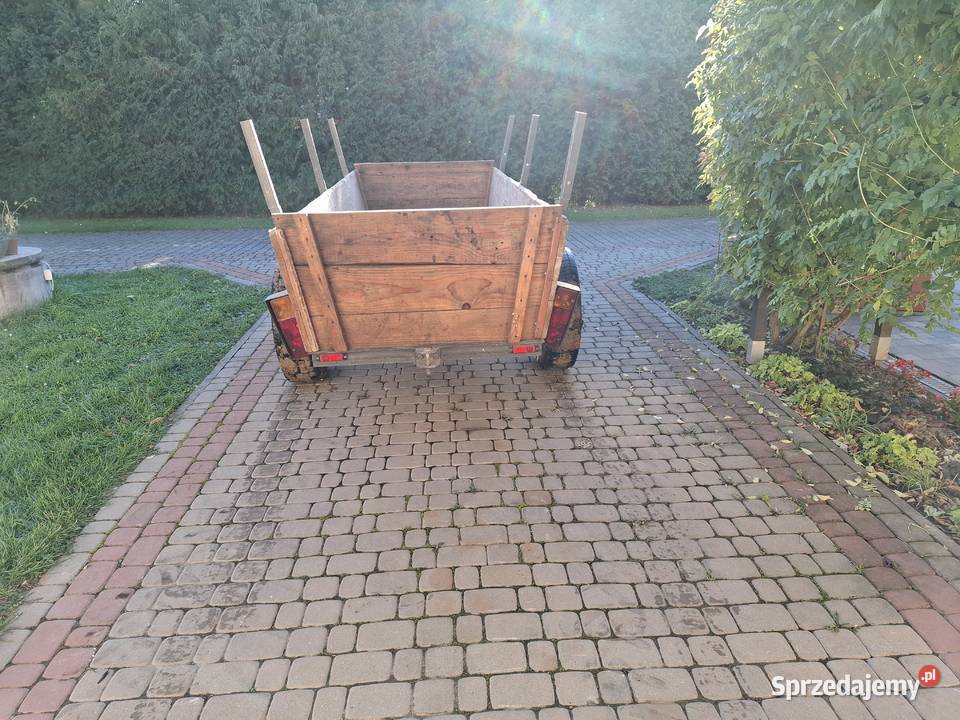 Przyczepa z napędem do C330C328C325