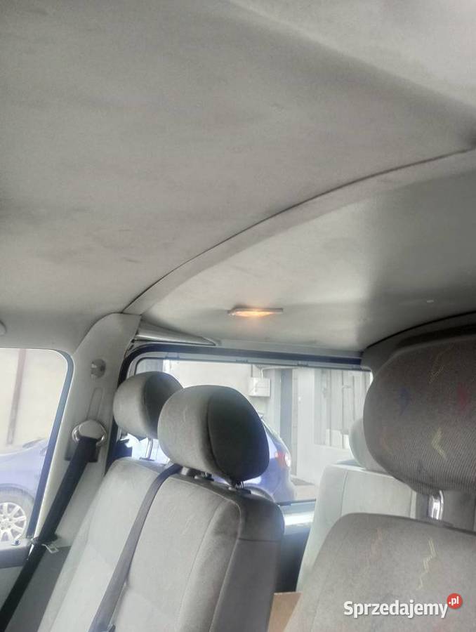 VW Transporter T5 nieuszkodzony Maluszyn