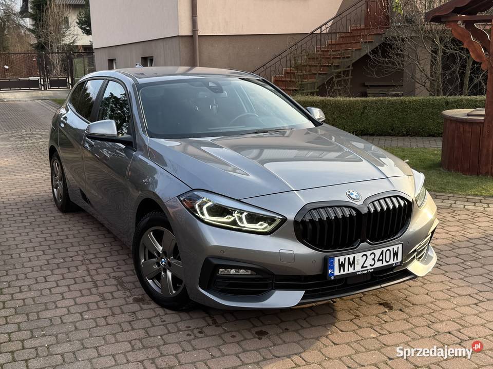 BMW 118i F40 2022 1499cm3 Dębe Wielkie