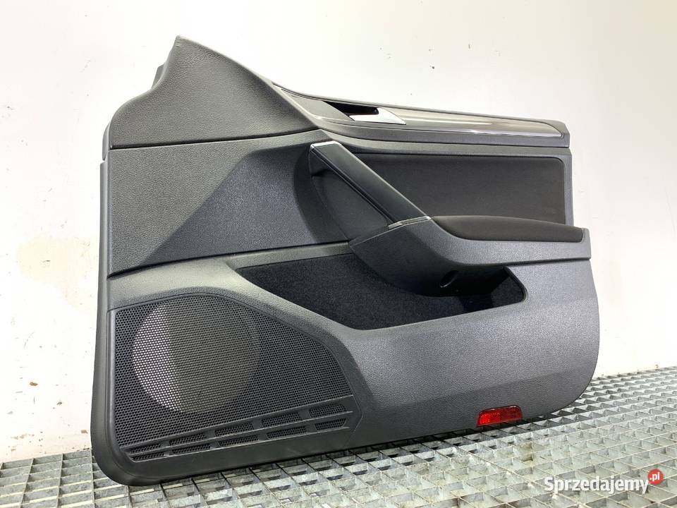 BOCZEK DRZWI PRAWY PRZÓD VW GOLF VII Hatchback podkarpackie