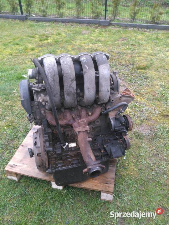 Sprzedam silnik kompletny Silniki i osprzęt podkarpackie Stobierna sprzedam