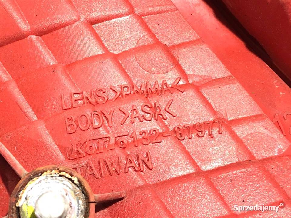 LAMPA TYŁ PRAWA WEWNĘTRZNA MITSUBISHI LANCER osobowe