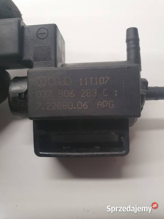 CZUJNIK CIŚNIENIA AUDI A4 B8 A5 A8 037906283C