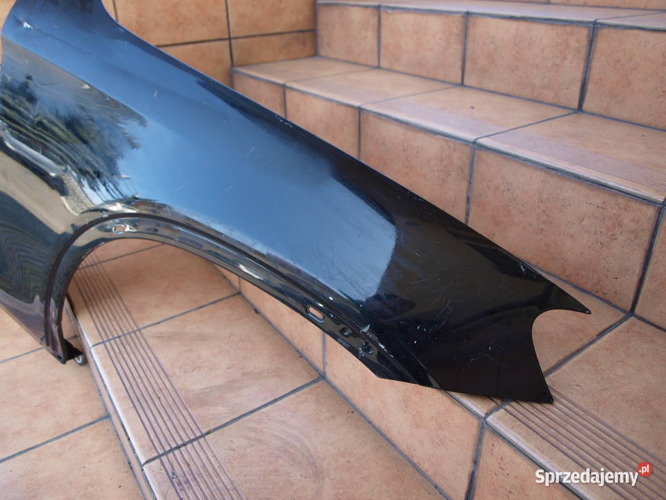 Mercedes GLC W253 A253 błotnik prawy przód 2015