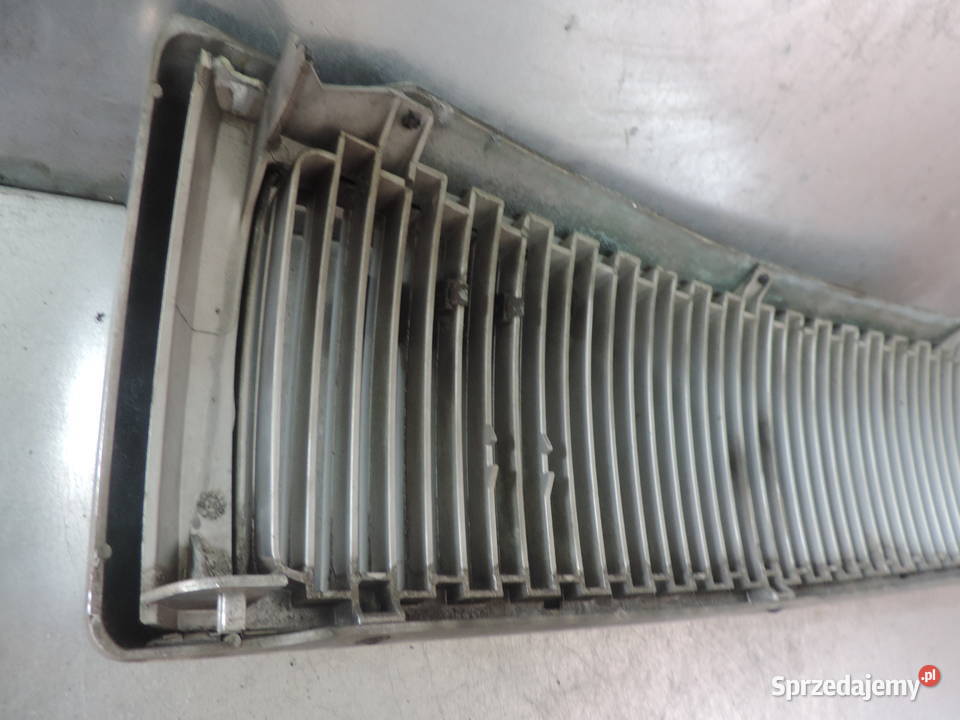 GRILL ATRAPA VOLVO 440 Rok produkcji 1992 Nowy Sącz