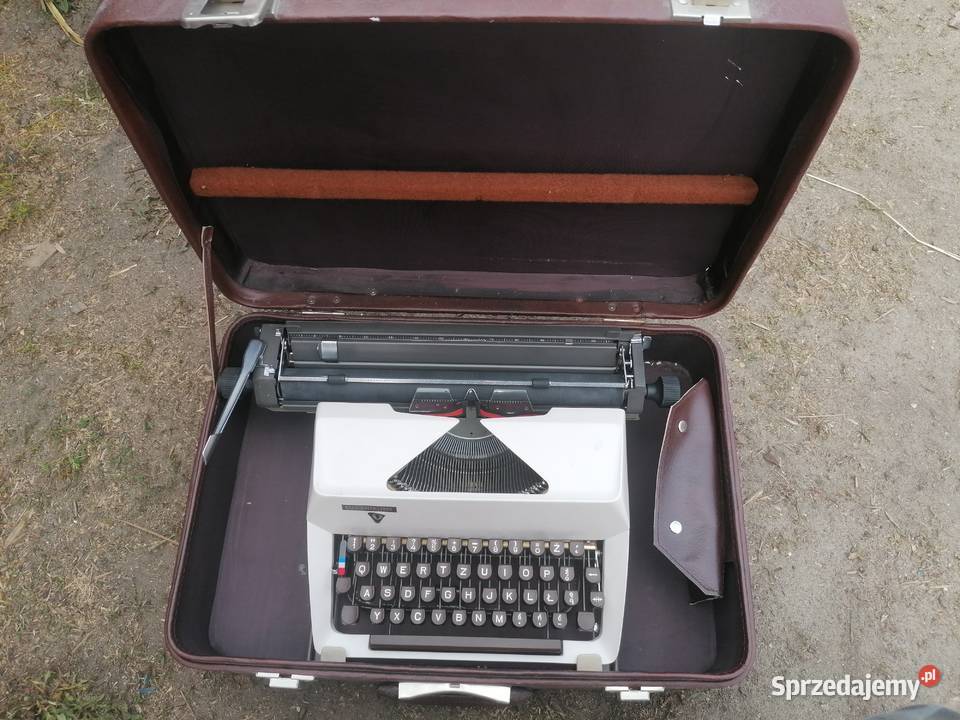 Maszyna do pisania lucznik 1303 Szamotuły
