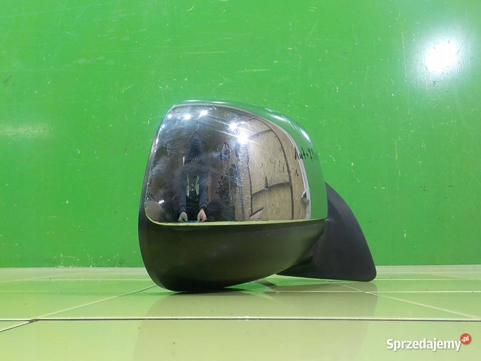 MITSUBISHI OUTLANDER II 20 DID 09r 5D lusterko