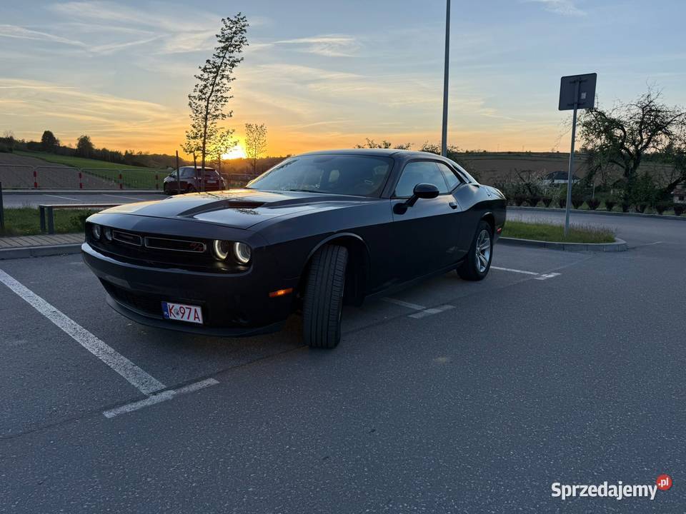 DODGE Challenger 36 V6 2016 grafitowy Kraków