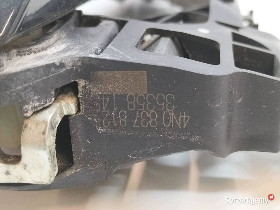 KLAMKA ZEWNĘTRZNA PRAWA PRZÓD LX7J 4N0837812
