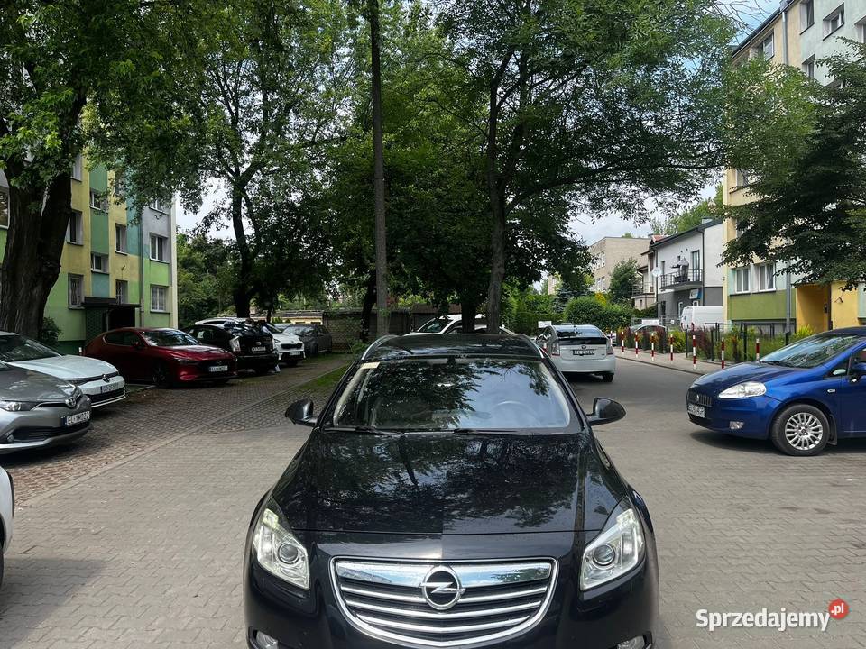 Sprzedam samochód Opel Insignia Sports Tourer 28 benzyna+LPG