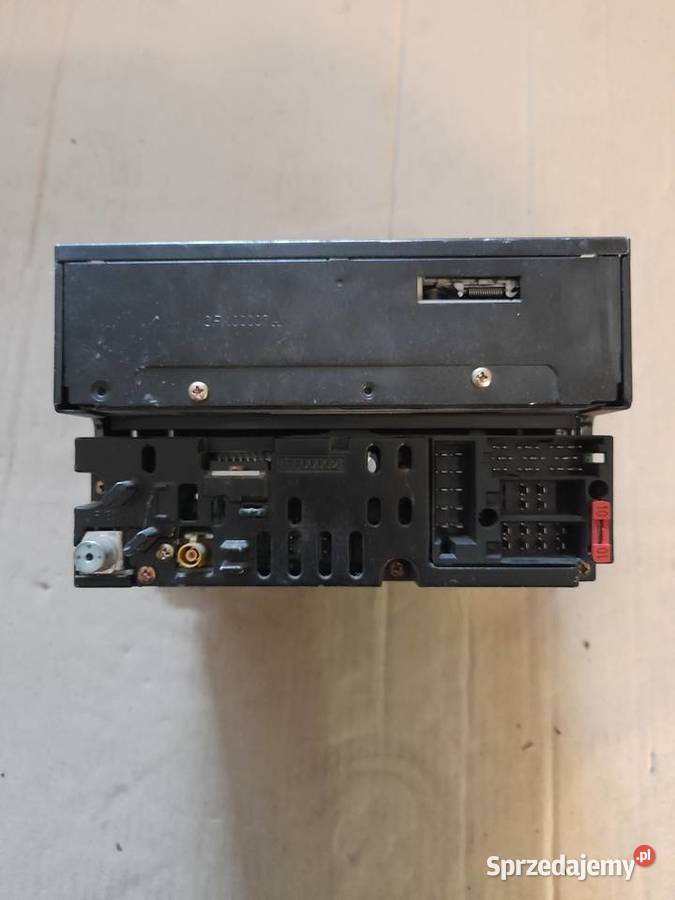 RADIO ODTWARZACZ CD AUDI A4 B6 8E0 035 195F Ziębice