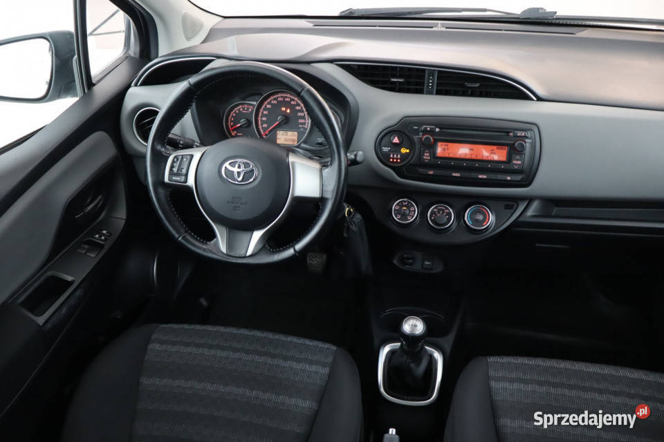 Toyota Yaris 10 VVTi śląskie Zabrze sprzedam
