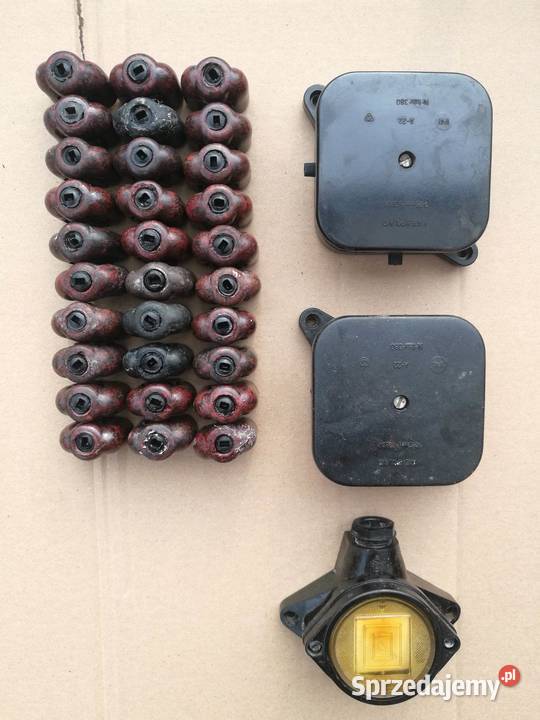 Stare uchwyty puszki i włącznik bakelitowe Loft Zaklików