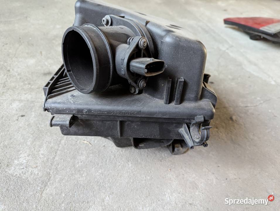 Puszka filtra powietrza Volvo S60 T5 V70 23 24