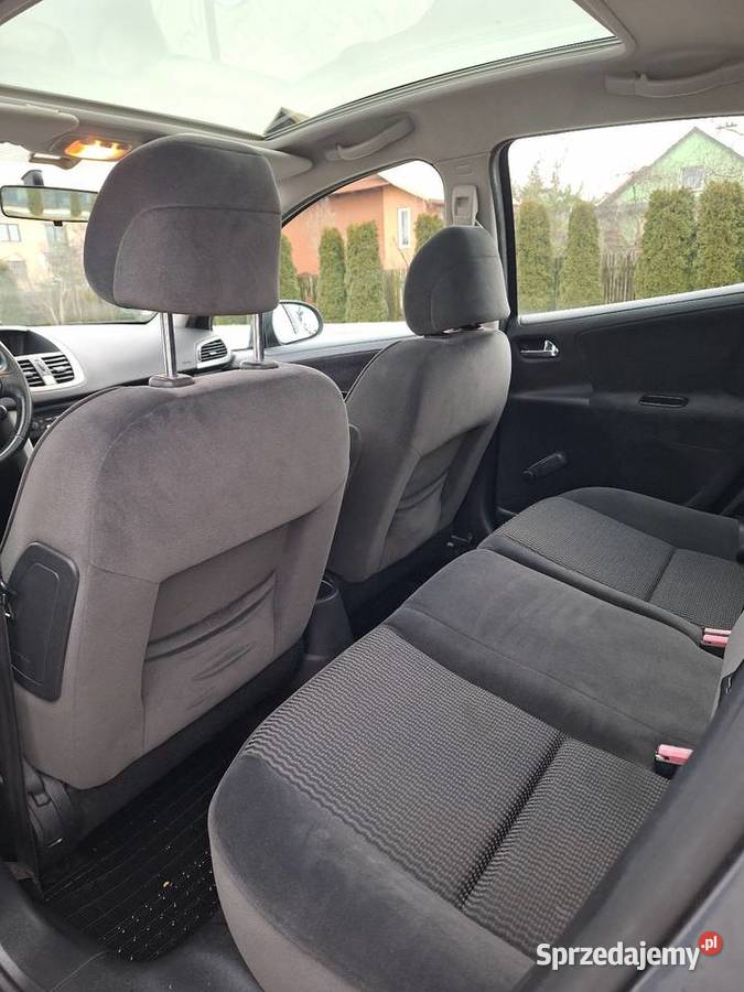 Peugeot 20714 HDI2007rniski światła przeciwmgielne Dębica sprzedam