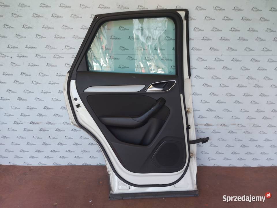 AUDI Q3 I 13r drzwi lewe tył osobowe świętokrzyskie