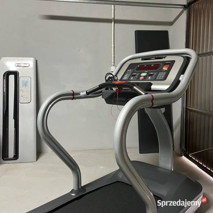 Profesjonalna bieżnia pełnej regeneracji Star