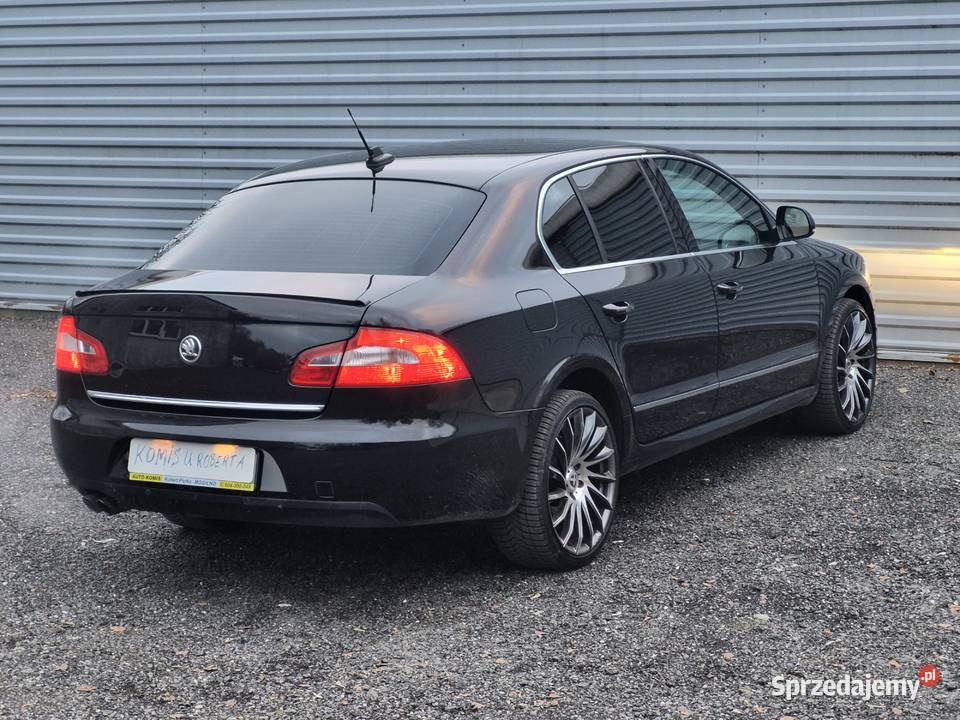 Skoda Superb 18benzynaBogata wersjaBezwypadkowy
