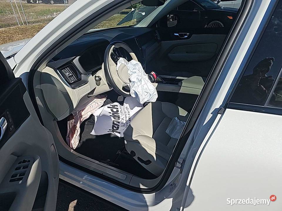Volvo XC60 2025 Grotniki sprzedam