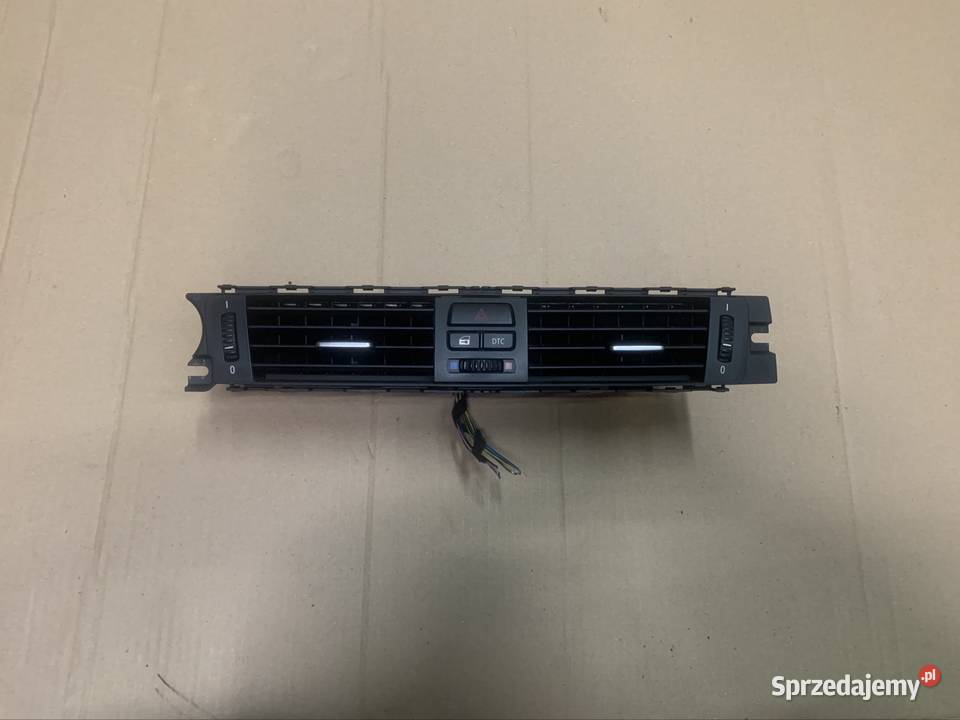 kratka nawiewu centralna bmw 3 e90 e91 bmw 1 e81 osobowe zachodniopomorskie Szczecin