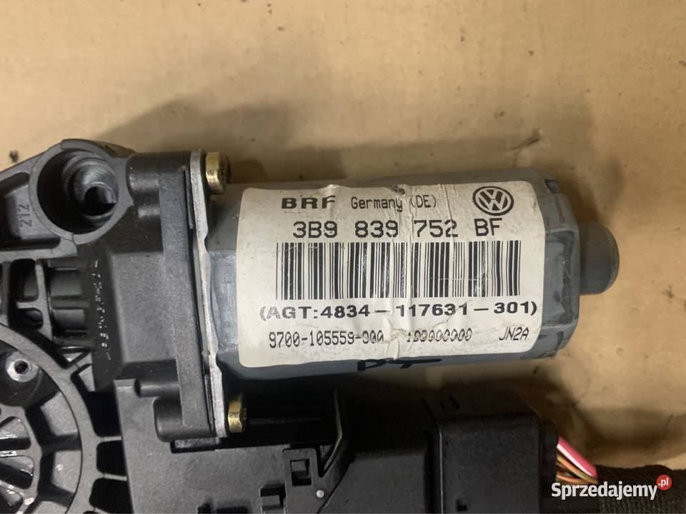silniczek szyby prawy tył 3B9839752 vw passat b5