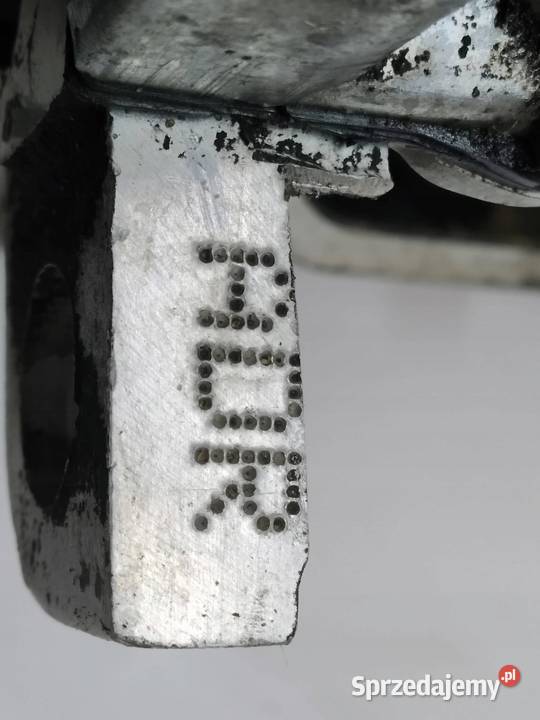 GŁOWICA KOMPLETNA 058103373A 18 20V Audi A4 I sprzedam