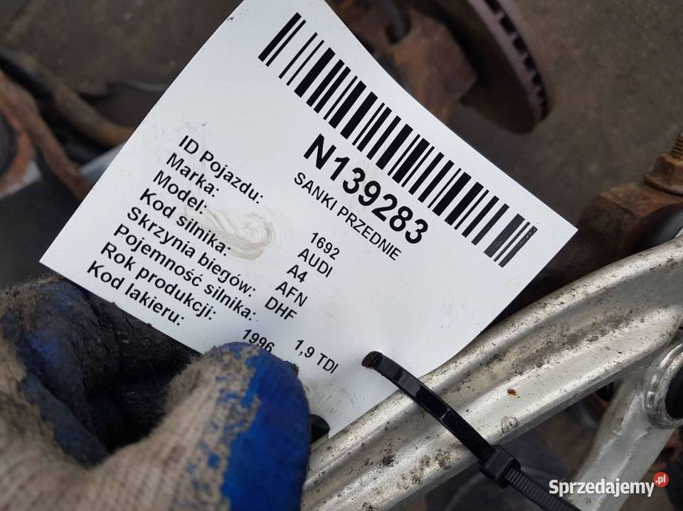 SANKI PRZEDNIE AUDI A4 B5 osobowe Lipno