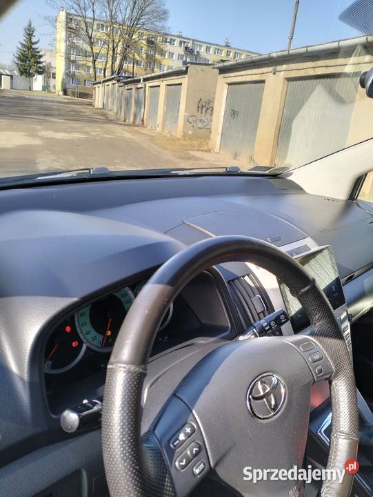 Corolla Verso 18 benzyna wersja 7 osób nieuszkodzony Łęczyca