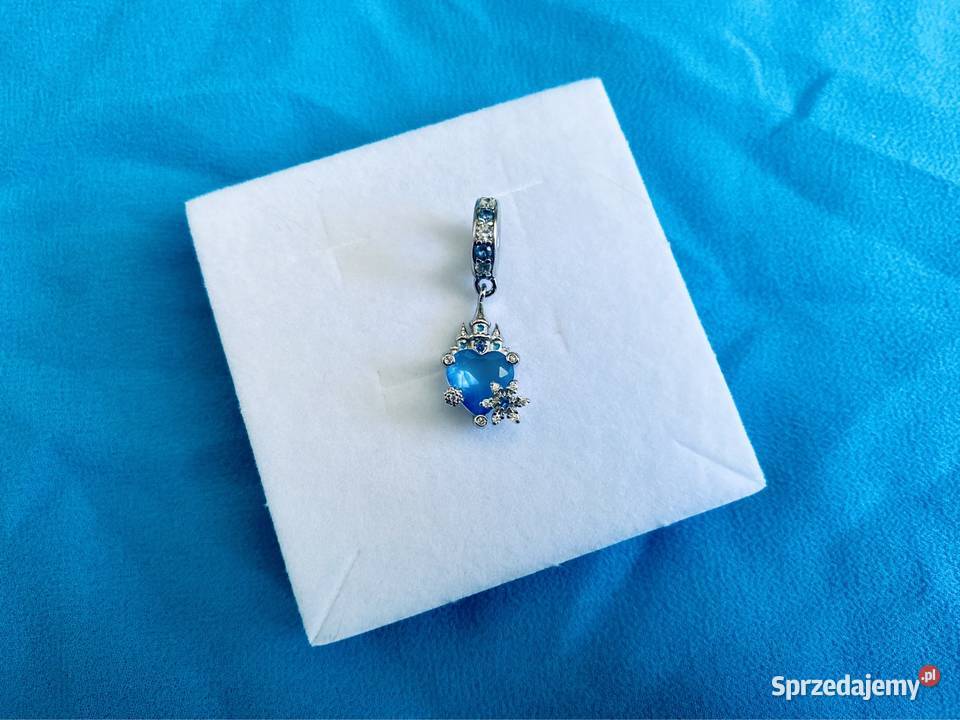 nowa cyrkoniowa zawieszka charms beads zamek Wisiorki