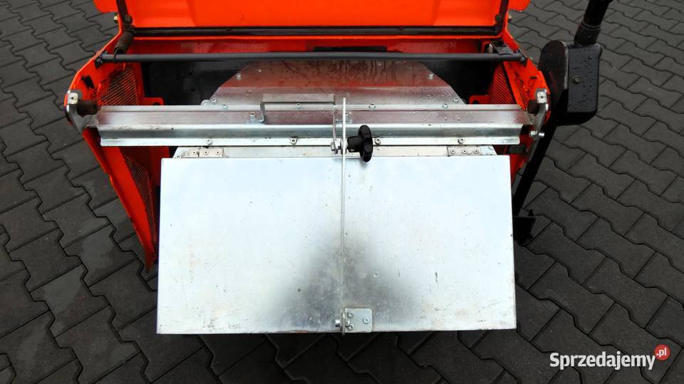 Deflektor pokosu do traktorów KUBOTA seria GR sprzedam