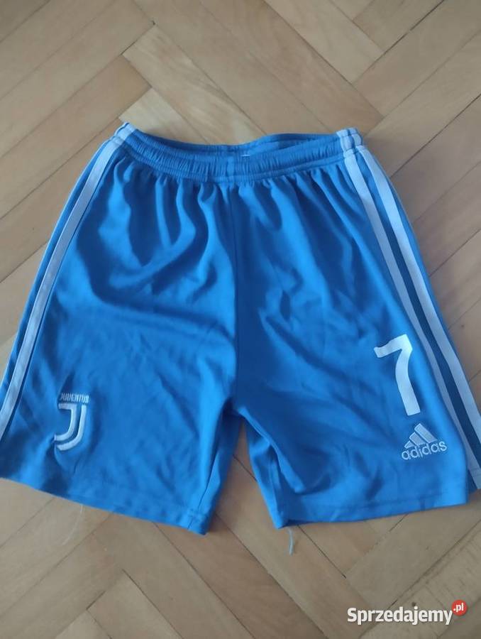Juventus Turyn spodenki chłopięce Adidas OKAZJA lubelskie Łuków
