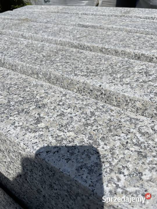 Krawężnik Drogowy 1530100 Granit Płomieniowany Łódź