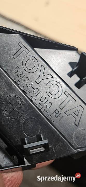 TOYOTA VERSO KRATKA PRAWA GRILLA ATRAPY PRZÓD Międzychód sprzedam