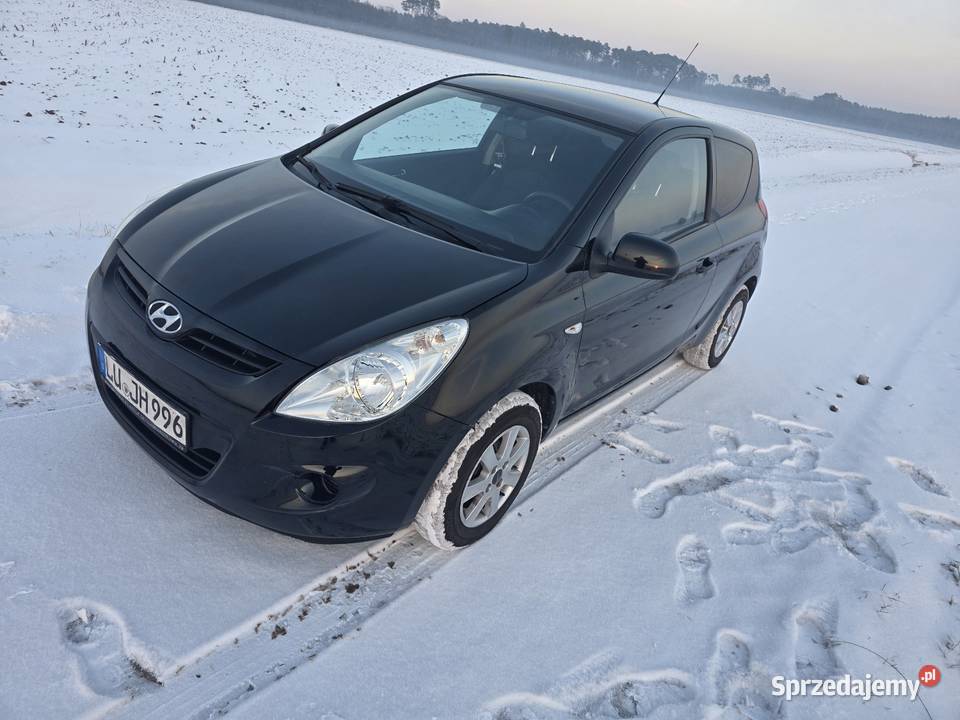 Hyundai I20 12 Benzyna Klima Sprowadzony 2KPL ół benzyna i20 łódzkie Wieruszów
