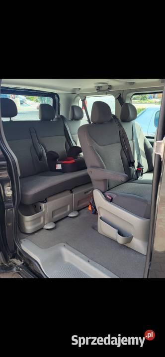 Opel vivaro tour osobowy klima nawigacja nieuszkodzony